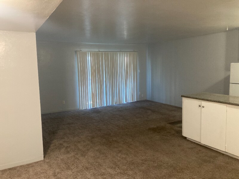 Building Photo - 1025 N Madison St