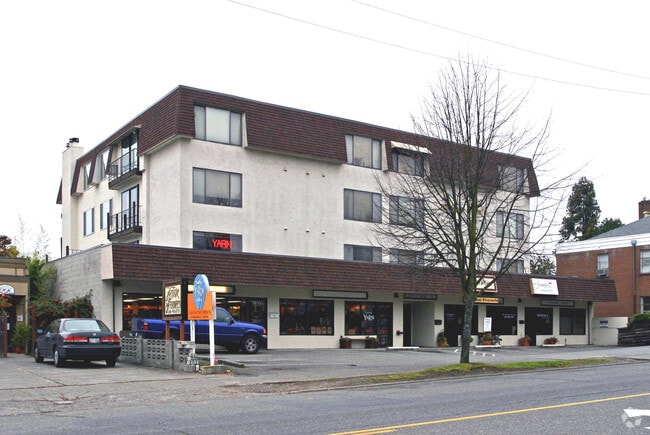 Building Photo - EOS