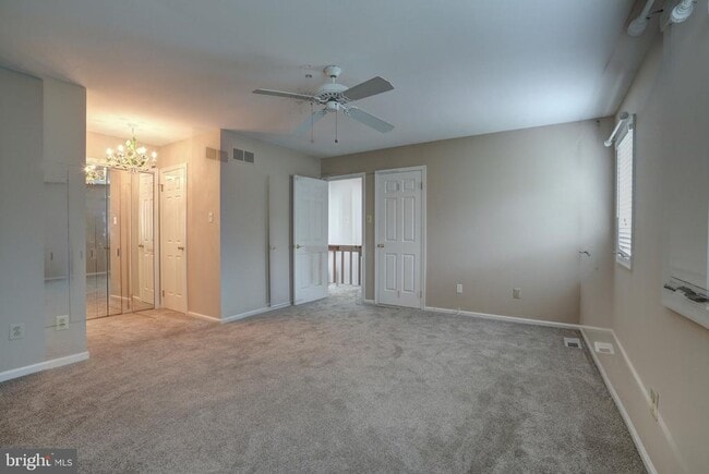 Building Photo - 71 Amity Dr