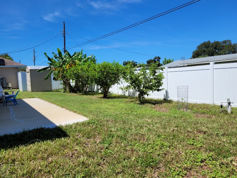 Building Photo - 255 Tanager Rd