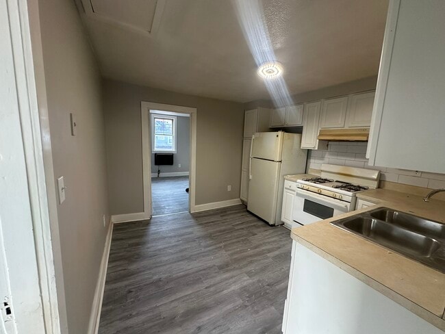 Building Photo - 260 Pronesti Ln