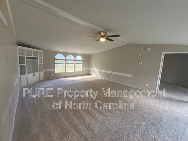 Building Photo - 318 Rankin Hill Rd