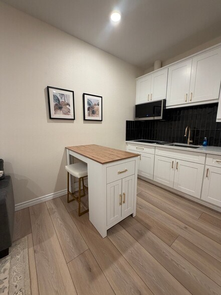 Building Photo - 3537 Luciana Gln Ave