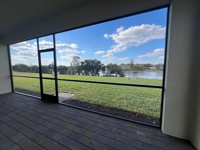 Building Photo - 15052 Palamos Cir