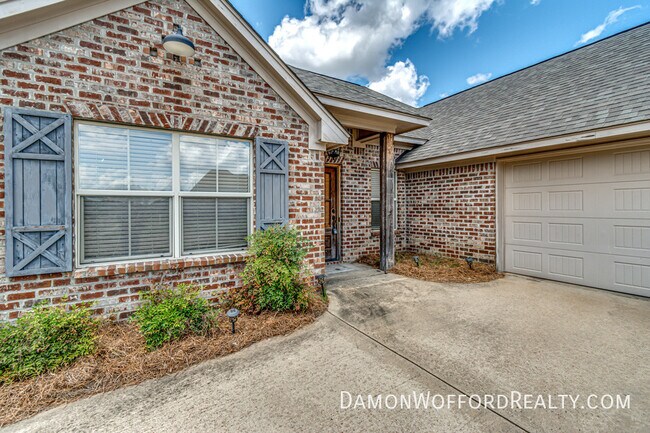 Building Photo - 117 Millhouse Drive