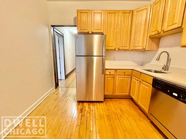 Building Photo - 2430 N Spaulding Ave