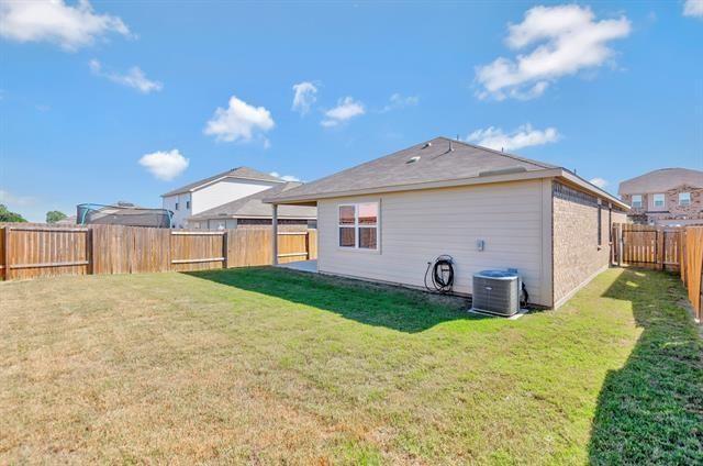 Building Photo - 6320 White Jade Dr