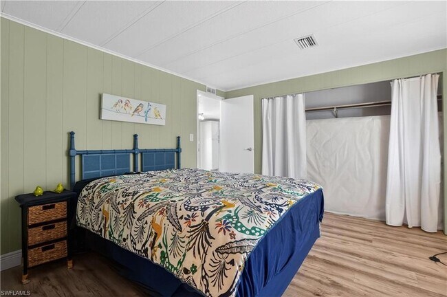 Building Photo - 125 Kim Dr