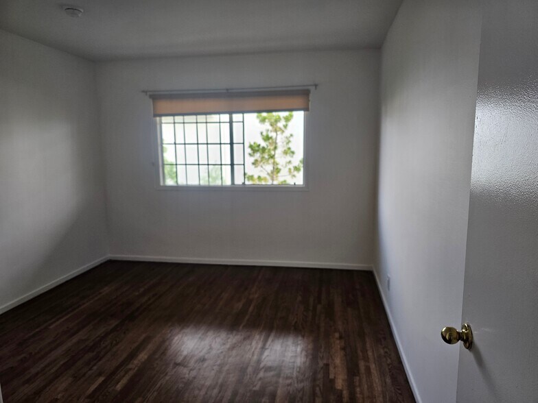 Bedroom 1 - 1536 S Orange Grove Ave