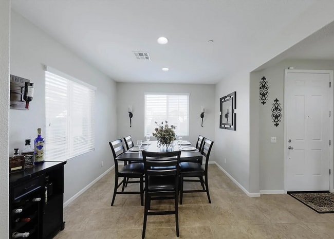 Building Photo - 5421 Tejon Ridge Ct