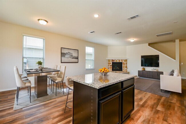 Building Photo - 2730 Ibis Wy
