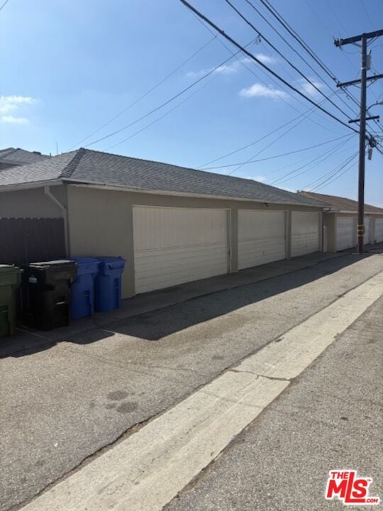 Building Photo - 5341 W Slauson Ave