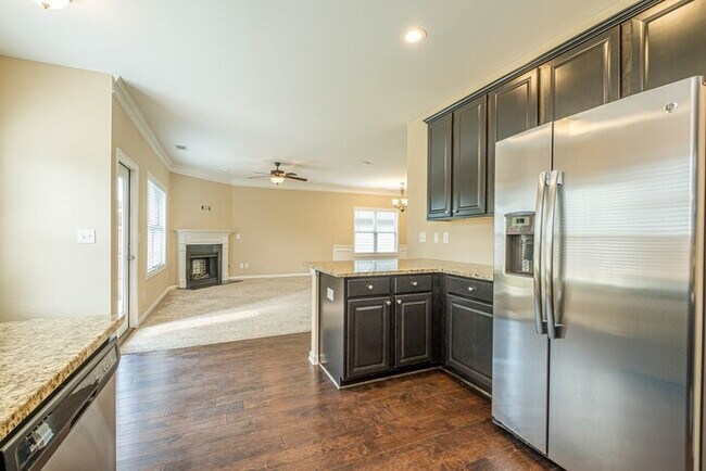 Building Photo - 9675 Rushmore Cir