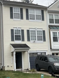 Building Photo - 4403 Lieutenant Lansdale Pl