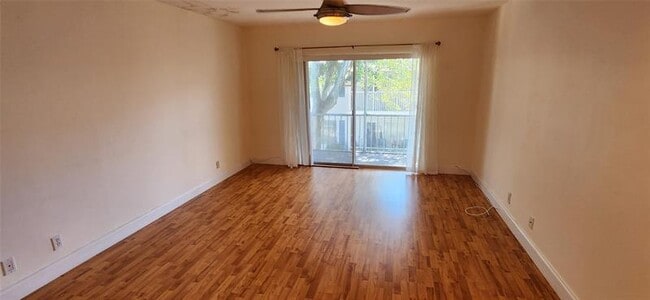 Building Photo - 2190 NE 68th St