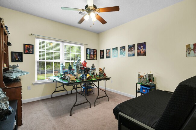 Building Photo - 68 Lincoln Way