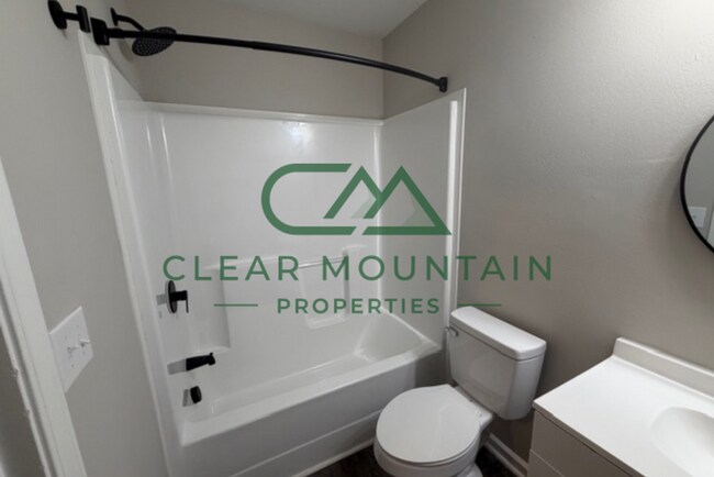 Building Photo - WINTER IS COMING! NEWLY RENOVATED HOME - $1825