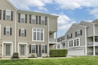 Building Photo - 3030 Meridian Cmns