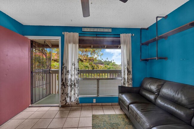 Building Photo - Kihei Manor #202 – Furnished 1BR Condo Steps from The Cove!