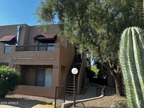 Building Photo - 16657 E Gunsight Dr