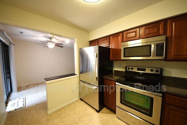 Building Photo - 8530 Tidewater Dr