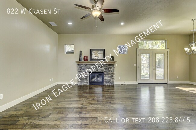 Building Photo - 822 W Krasen St