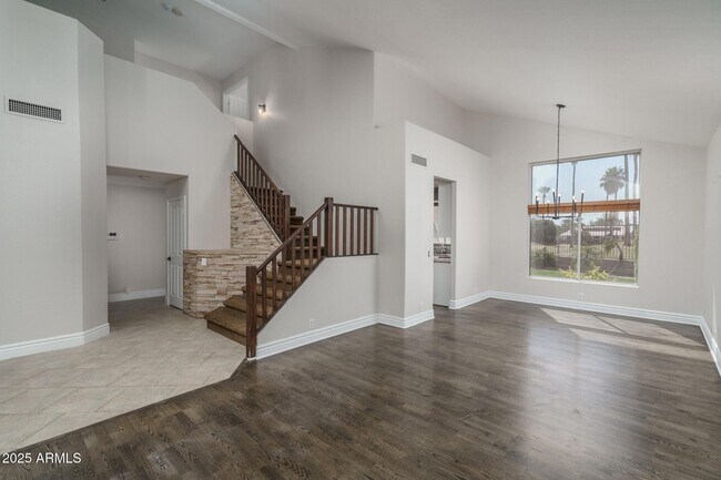 Building Photo - 5951 W Irma Ln