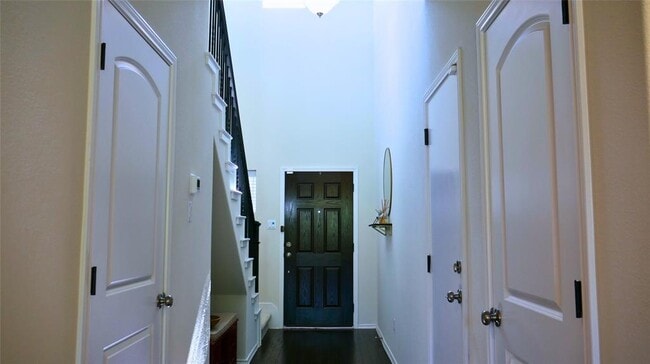 Building Photo - 1050 Kenney Fort Crossing