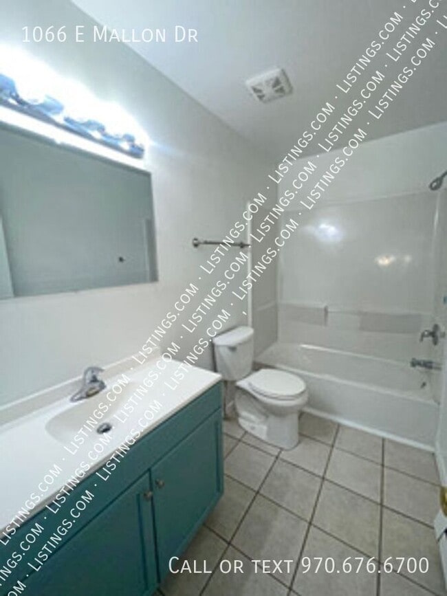 Building Photo - 1066 E Mallon Dr