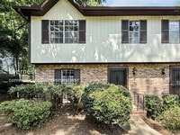 Building Photo - 543 Elder St