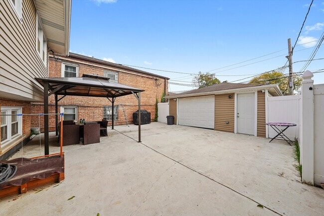 Building Photo - 7457 64th St