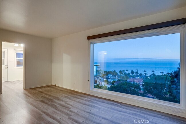 Building Photo - 1453 Silvius Ave