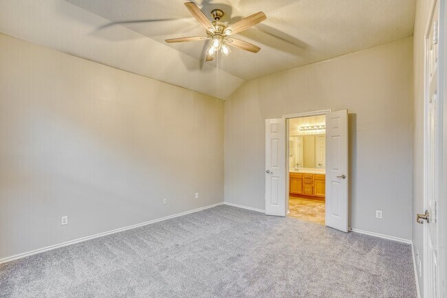 Building Photo - 8715 Elm Drake Ln