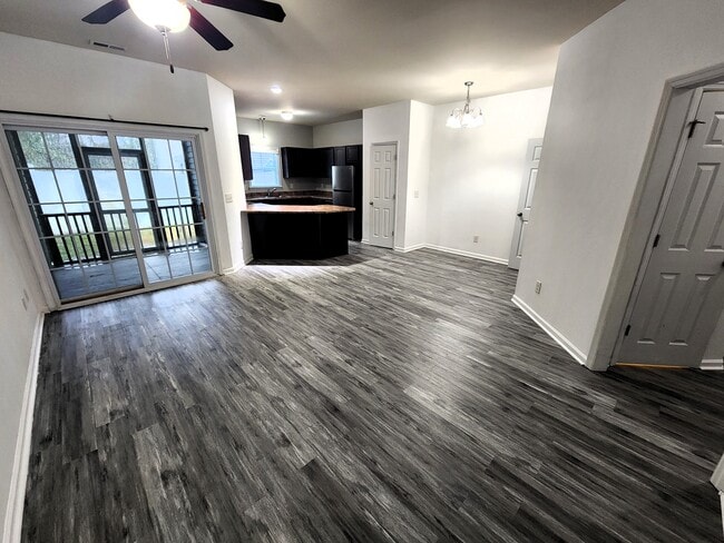 Building Photo - 145 Waterstone Ln
