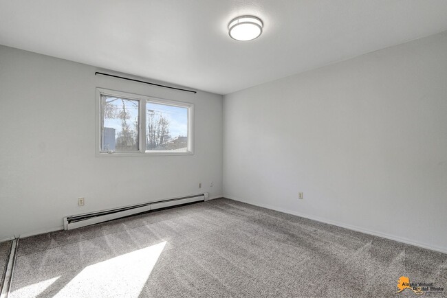 Building Photo - 3305 Cope St