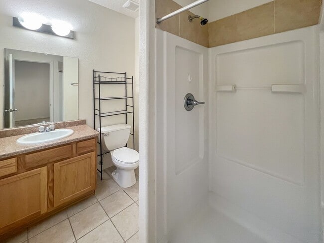 Building Photo - 2319-2331 N Desert Willow Ln