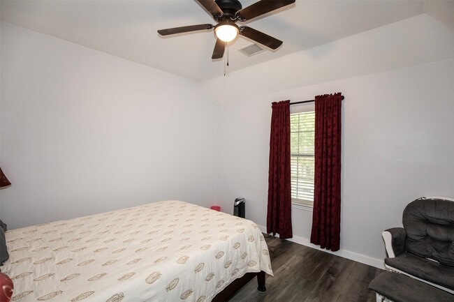 Building Photo - 601 Canyon Crest Dr