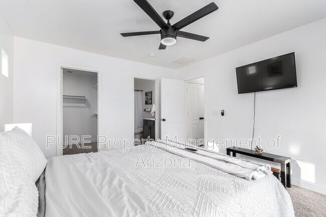 Building Photo - 1519 W Nancy Ln