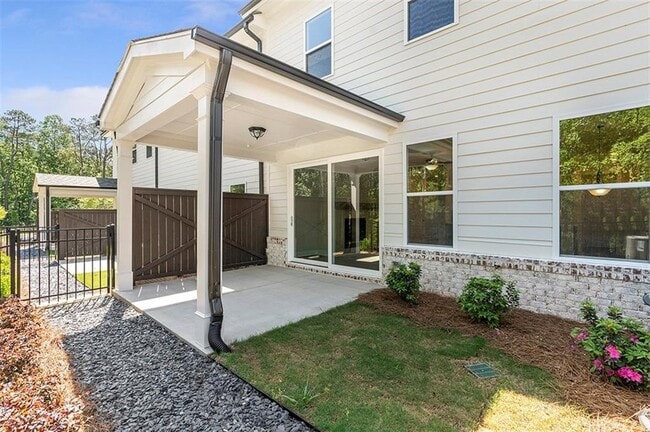 Building Photo - 535 Clover Ln