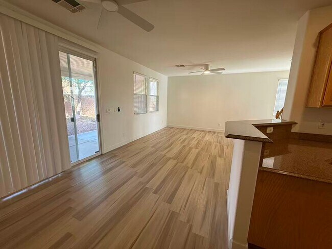 Building Photo - GORGEOUS 2-STORY HOME IN THE VISTAS