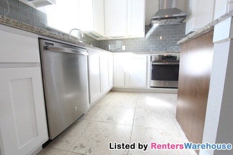 Building Photo - 1206 Deloney St