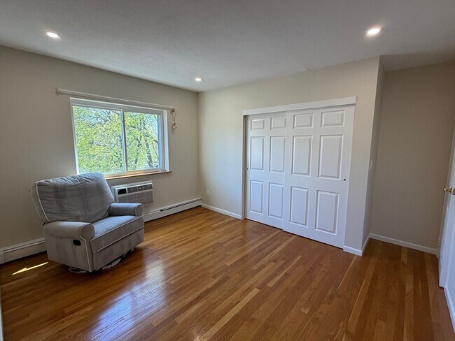 Building Photo - 383 Langley Rd