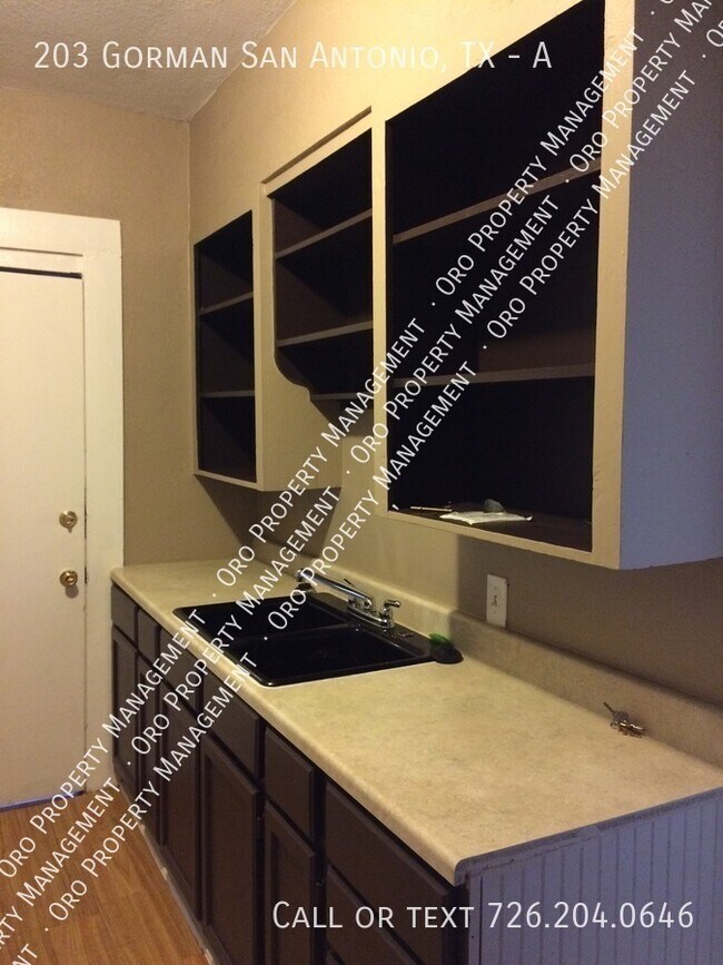 Building Photo - 203 Gorman