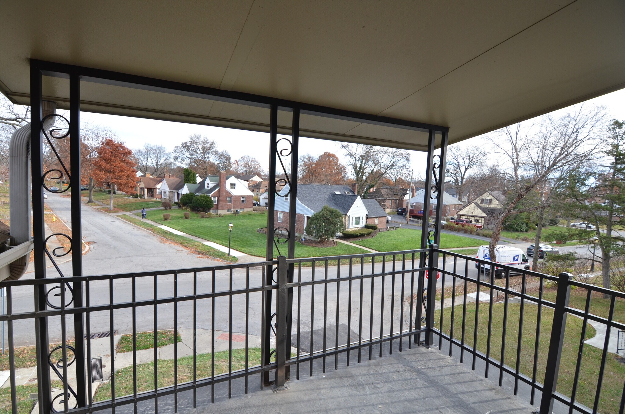 Building Photo - 7301 Brookcrest Dr