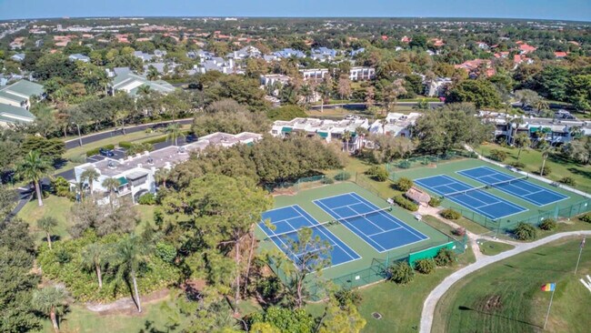 Building Photo - 3310 Europa Dr