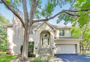 Building Photo - 11 Beaconsfield Ct