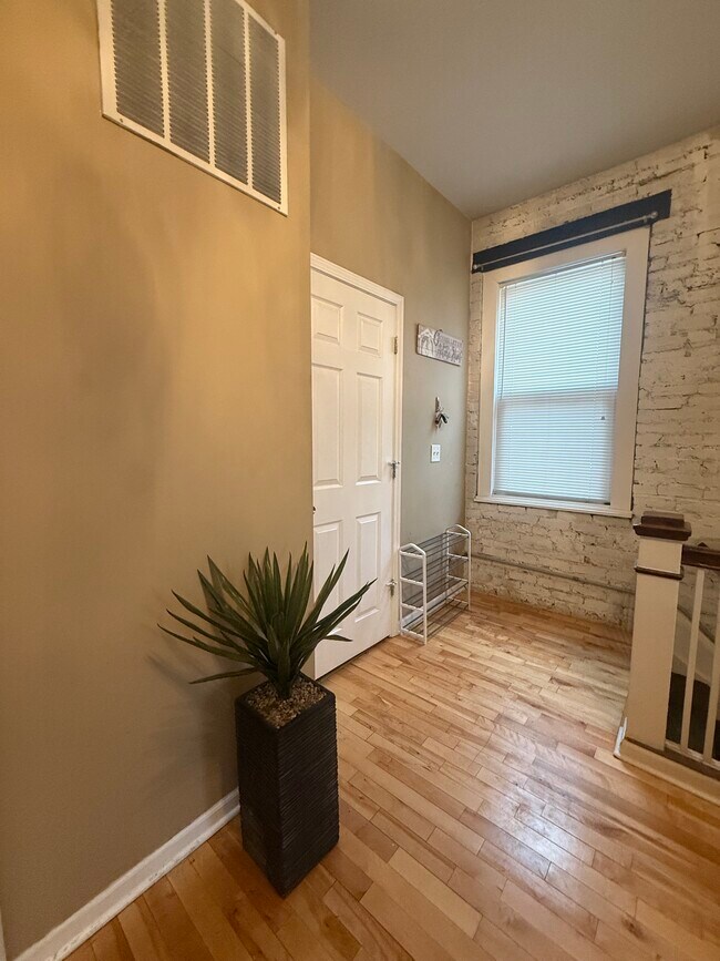 Building Photo - 11322 S Calumet Ave