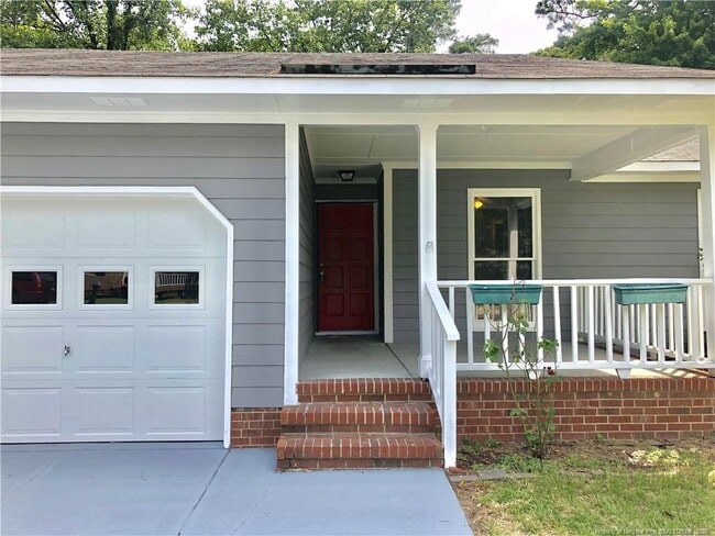Building Photo - 694 Dowfield Dr