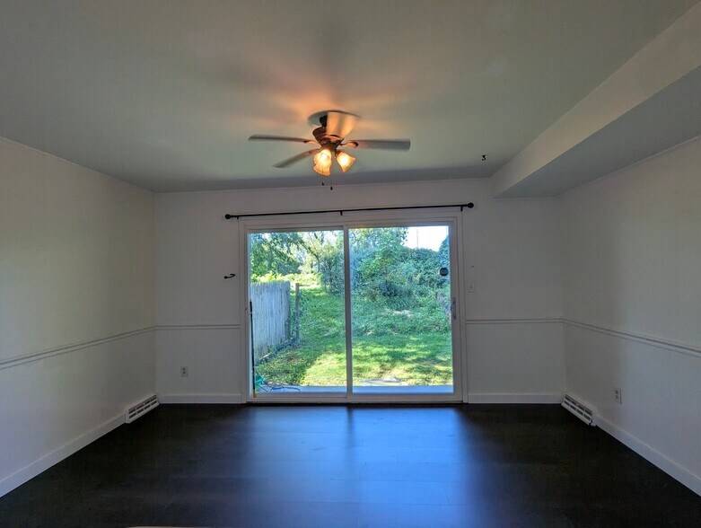 Building Photo - 5118 E Brigantine Ct