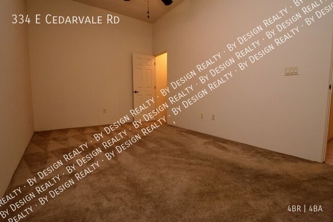 Building Photo - 334 E Cedarvale Rd